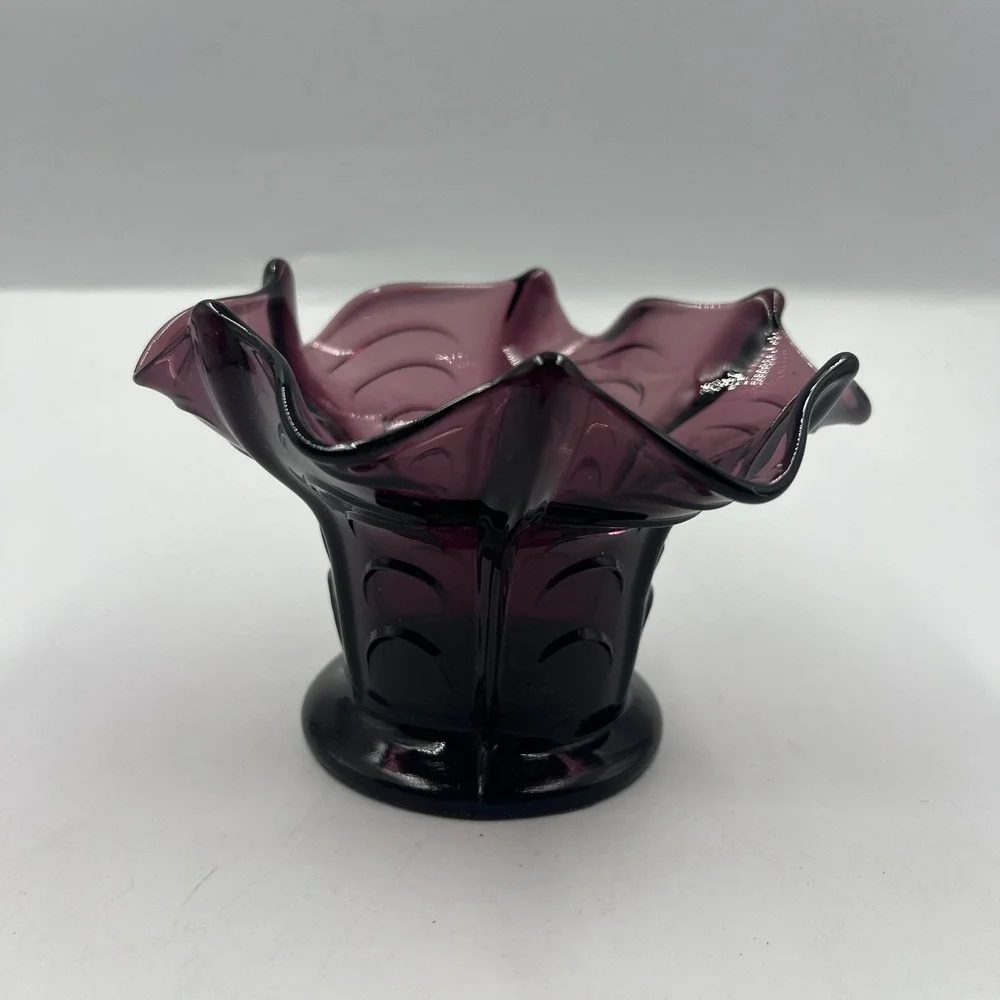 Vintage Amethyst Purple Glass Ruffled Handkerchief Pedestal Bowl Geometric Vase